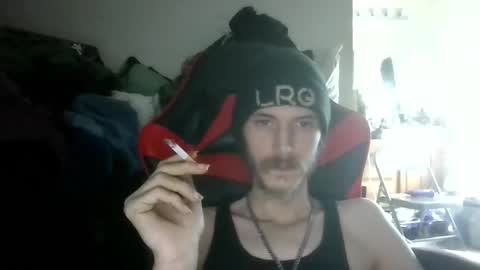 Snapshot of tootall803 chatting on 03/09/25, 10:52 TooTall803 online show from 03/09/25, 10:52