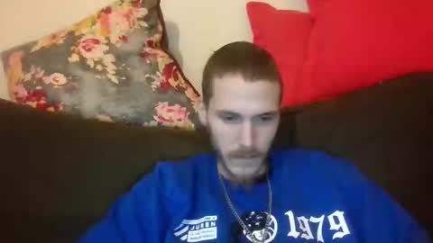 Snapshot of tootall803 chatting on 10/20/25, 02:39 TooTall803 online show from 10/20/25, 02:39