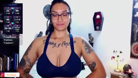 toothyy online show from 02/12/25, 12:27