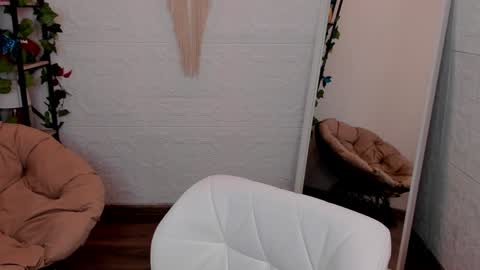 Yara online show from 02/06/25, 11:54