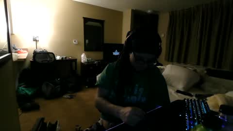 Snapshot of topplesstable18075 chatting on 01/01/25, 01:26 topplesstable18075 online show from 01/01/25, 01:26