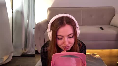 Snapshot of topwitch chatting on 03/11/26, 12:22 Lina Next stream January 4 11am UTC 0 online show from 03/11/26, 12:22