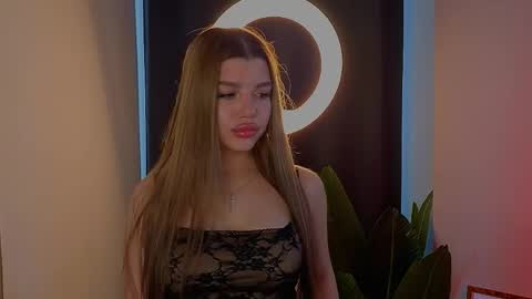 Snapshot of torareesor chatting on 04/14/26, 06:30 Doris online show from 04/14/26, 06:30