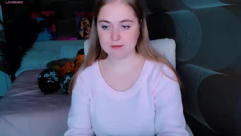 tori_blond online show from 11/15/25, 07:38