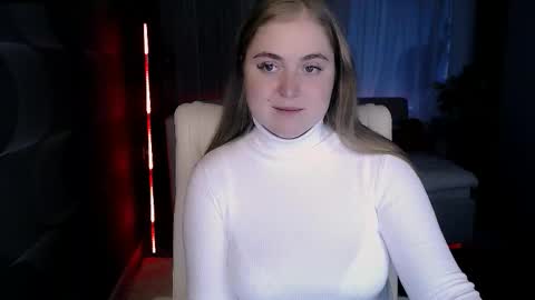 tori_blond online show from 03/19/26, 06:39