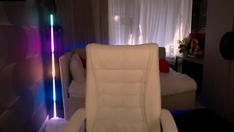 tori_blond online show from 04/01/26, 05:19