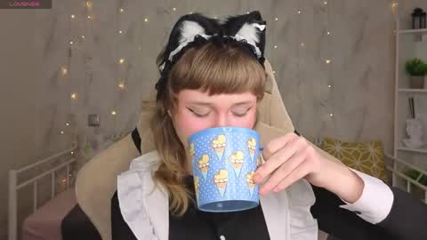 Tori online show from 06/04/26, 12:27