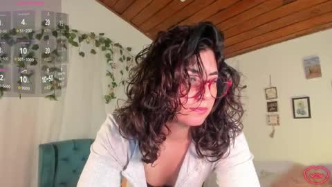 tori_just online show from 06/01/26, 01:35