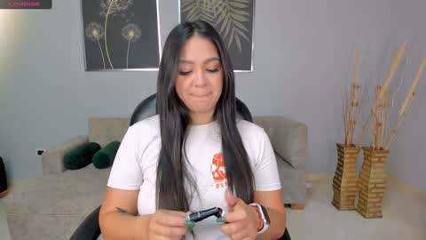 Tori Cross online show from 01/21/25, 12:18