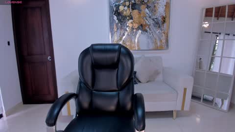 Tori Cross online show from 01/31/25, 03:55