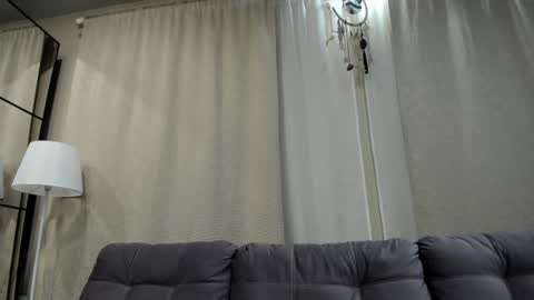 Snapshot of torinova chatting on 12/15/24, 08:04         online show from 12/15/24, 08:04