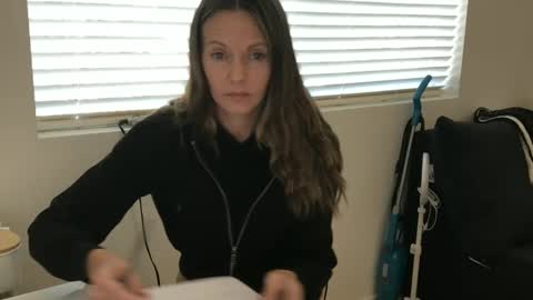 Tori Ryann online show from 01/06/25, 09:00