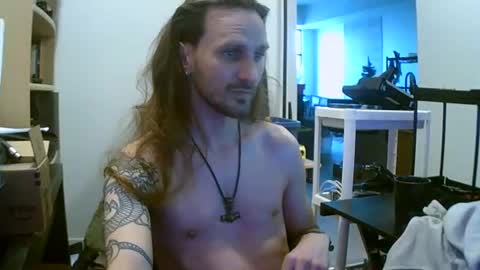 Snapshot of tornado2156 chatting on 01/06/25, 08:50 Tornado2156 online show from 01/06/25, 08:50