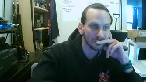 Snapshot of tornado2156 chatting on 03/05/25, 09:04 Tornado2156 online show from 03/05/25, 09:04