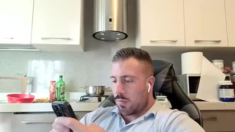 Snapshot of toro_arrapato chatting on 05/19/26, 05:19 toro_arrapato online show from 05/19/26, 05:19