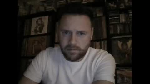 Snapshot of torth666 chatting on 10/12/25, 03:27 torth666 online show from 10/12/25, 03:27