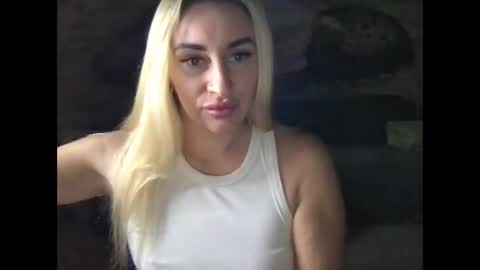 tosyna07555 online show from 12/08/24, 09:52