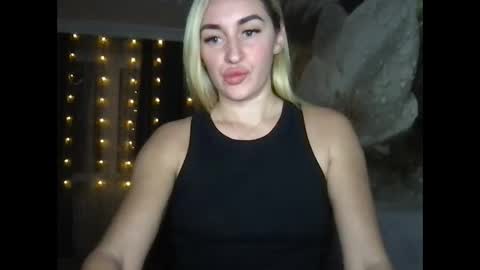 tosyna07555 online show from 12/11/24, 10:16