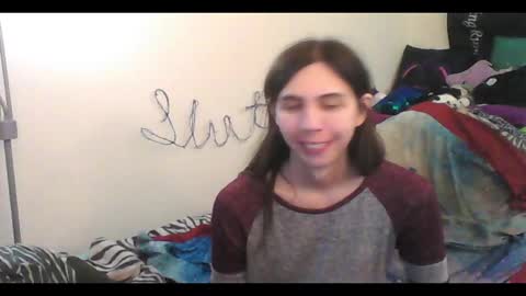 Luna online show from 10/04/25, 02:09