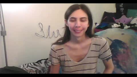 Luna online show from 10/06/25, 01:47