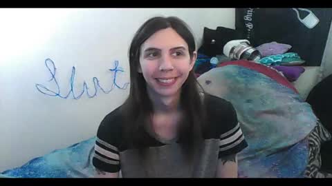 Luna online show from 11/20/25, 01:06