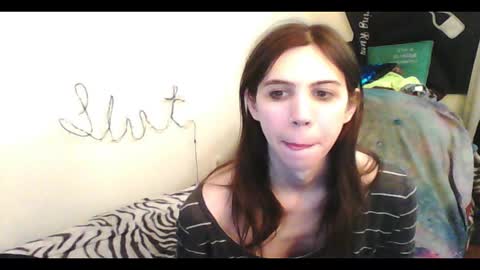 Luna online show from 12/21/25, 10:17