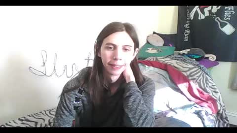 Luna online show from 03/18/26, 08:56