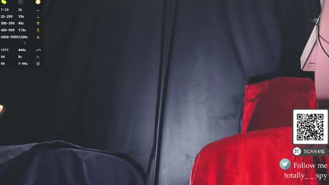 Snapshot of totally_spy chatting on 02/15/26, 08:27 Madam Viktoria Vacation in Portugal 2811 - 0412 online show from 02/15/26, 08:27