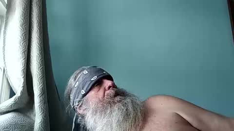 totallyawesome_65 online show from 12/01/25, 03:39