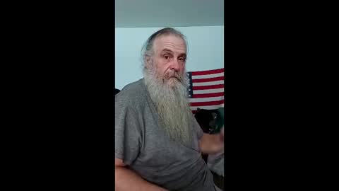 totallyawesome_65 online show from 12/15/25, 07:40