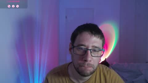 Snapshot of totoclown chatting on 10/31/25, 02:45 Thomas online show from 10/31/25, 02:45