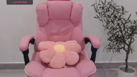 Angelina online show from 10/03/25, 07:49