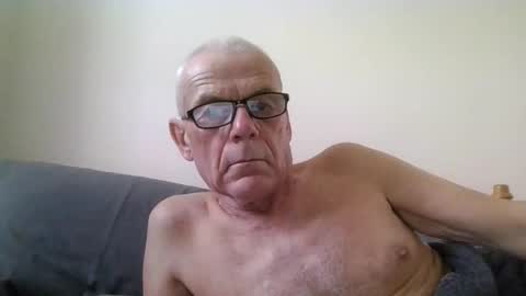 touche5656607203 online show from 10/26/25, 12:00