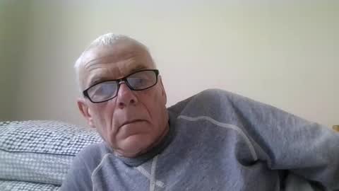 touche5656607203 online show from 03/31/26, 10:48