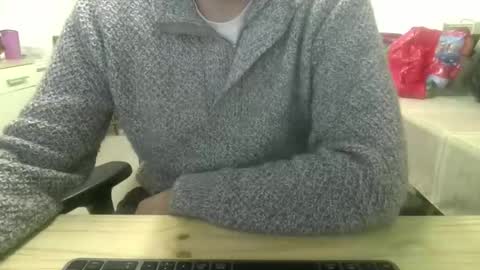 toumout222 online show from 12/22/25, 03:20