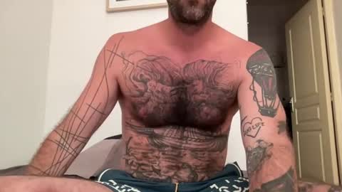 Snapshot of toutsexy chatting on 07/27/26, 10:55 toutsexy online show from 07/27/26, 10:55