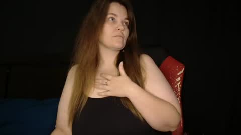 Snapshot of toxiclilly chatting on 07/19/26, 08:01 Lilly Miss Mistress Goddess Maam Queen Boss online show from 07/19/26, 08:01