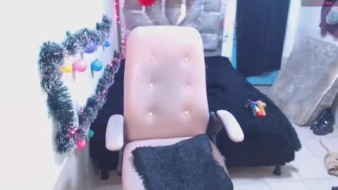 toxca69 online show from 11/28/25, 02:03