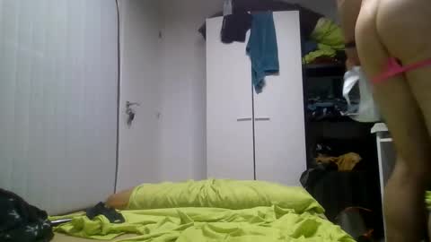 Snapshot of toy_machine1219 chatting on 11/07/25, 06:52 toy_machine1219 online show from 11/07/25, 06:52