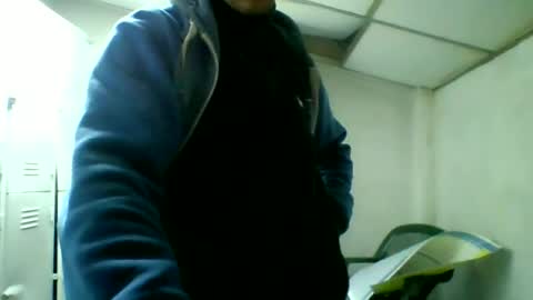 Snapshot of toyboysquirt chatting on 06/21/26, 07:33 toyboysquirt online show from 06/21/26, 07:33