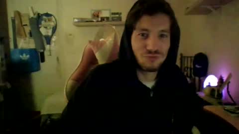Snapshot of toyboysquirt chatting on 07/21/26, 06:16 toyboysquirt online show from 07/21/26, 06:16
