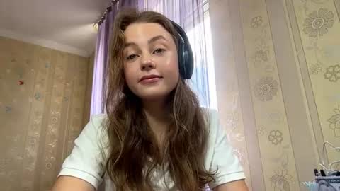 Snapshot of traceehuisenga chatting on 07/23/26, 10:24 Liv 1st day online show from 07/23/26, 10:24