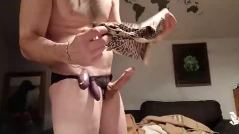 trackisback online show from 12/14/25, 03:12