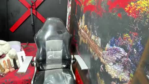 tracy_ks online show from 10/14/25, 03:29