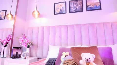 Snapshot of tracy_lee_ chatting on 02/23/26, 08:50 Tracy online show from 02/23/26, 08:50