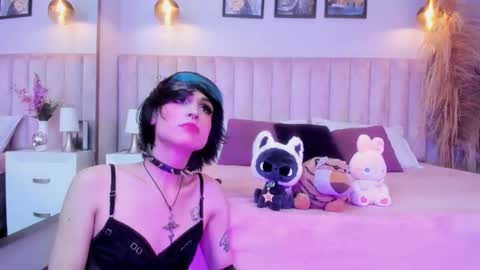 Tracy  online show from 03/26/26, 08:47