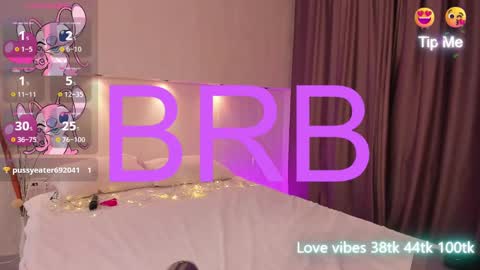 Snapshot of tracy_tay1or chatting on 01/12/25, 10:45 Tracy GMT2 Mon 3 AM - 4 PM Tue 3 AM - 4 PM Wed 3 AM - 4 PM Thur 3 AM - 4 PM Fri 3 AM - 4 PM online show from 01/12/25, 10:45