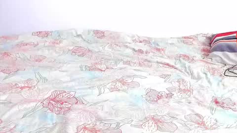 Tracy Wright online show from 11/24/25, 09:03