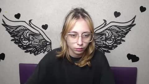 TracyLeeBB online show from 11/21/25, 12:15