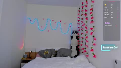 Ariana and Erik online show from 10/16/25, 12:17